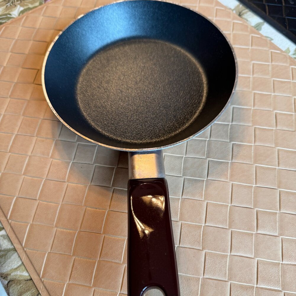 T-Fal Armaral Nonstick Fry Pan 7" Wine Color